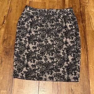 AnnTaylor NWT pencil, size 10.